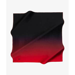 Pañuelo cuadrado similar al seda con degradado negro y rojo - Product Image 1