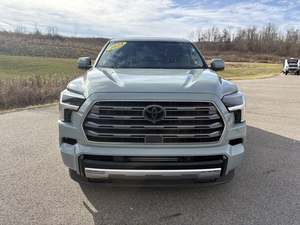 Toyota Sequoia SR5 4WD 2024 Usada en Excelentes Condiciones, Sin Accidentes, Volante a la Izquierda/Derecha - Product Image 5