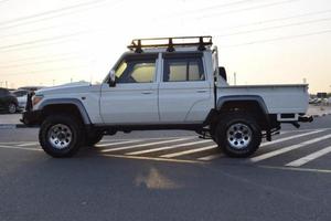 Toyota Land Cruiser Double Cabine GXL Diesel à couple élevé, boîte manuelle, pick-up utilitaire 2015 - Product Image 6