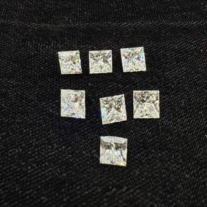 Luxe 1.02 Ct Carré Modifié Brillant Diamant Naturel E Couleur VS1 GIA Certifié Pierre Lâche pour les Créations de Bijoux Premium - Product Image 1