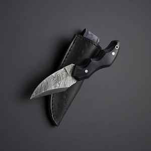 Lame en acier damas faite à la main personnalisée manche en Micarta couteau de camping Skinner couteaux de chasse en plein air personnalisés. - Product Image 4