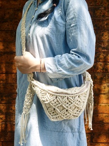 กระเป๋าถักโครเชต์สำหรับสุภาพสตรีกระเป๋าคาดลำตัวมีสไตล์สำหรับการเดินทางช่วงฤดูร้อน - Product Image 4