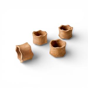 Anneaux de serviette en bois faits à la main modernes avec une finition naturelle légère pour une décoration de table minimaliste - Product Image 4
