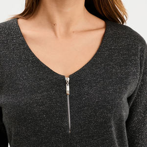 Pull moderne pour femme à épaules tombantes, décontracté, en tissu confortable, fermeture éclair sur le devant, coupe contemporaine, coupe ample, mode d'hiver, facile - Product Image 4