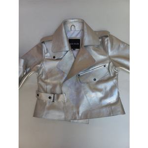 Chaqueta de Cuero de Invierno para Mujer de Alta Calidad con Detalle de Botones, Diseño Transpirable, Fabricada Profesionalmente en Pakistán - Product Image 1