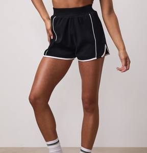 Short de sport respirant et confortable pour les femmes vente en gros de couleur unie au meilleur prix vêtements de fitness vêtements de sport pour femmes short - Product Image 4