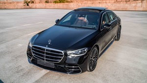 รถยนต์เมอร์เซเดส-เบนซ์ S-Class S 580 ปี 2025 ใหม่เอี่ยม ระบบขับเคลื่อน 4Matic กำลัง 499 แรงม้า ไมล์ 0 กม. เกียร์อัตโนมัติ - Product Image 2