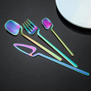ชุดช้อนส้อมสีรุ้งที่มีความเงางามหลากสีมอบทั้งความทนทานและเสน่ห์ในการตกแต่งในอุดมคติ - Product Image 1