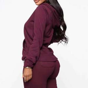 Ensemble de survêtement confortable pour femme avec haut à manches longues et pantalon de jogging, deux pièces pour l'entraînement ou la détente - Product Image 6