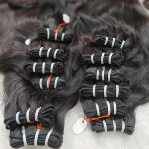 100% Tejido de cabello humano indio crudo sin procesar. Cabellos de extensión alineados con cutícula. Textura de onda de cabello de color marrón natural - Product Image 6