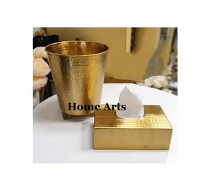 ティッシュボックス付きの素晴らしいデザインのアルミニウム槌で打たれたゴミ箱ホームオフィス用の最高品質のゴールドカラーのゴミ箱