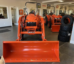 Tractor Kubota L4802HST 2024: construido para potencia, diseñado para precisión - Product Image 1