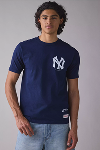 T-shirts personnalisés avec logo d'équipe, t-shirt graphique pour homme en coton lourd, t-shirt imprimé de haute qualité sur mesure - Product Image 4