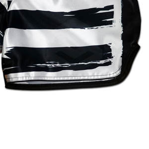 Pantalones cortos de Muay Thai para hombre con contraste de Color hechos en Pakistán, pantalones cortos cómodos de Muay Thai para hombre de alta calidad - Product Image 3