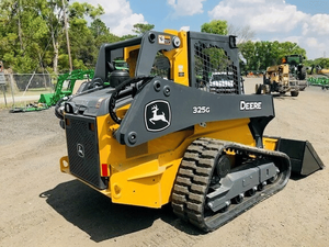 Découvrez la chargeuse compacte sur pneus Deere 325G, exceptionnellement puissante et fiable, avec moteur de pointe, en promotion à prix réduit. - Product Image 2