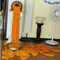 Guirlande florale faite à la main de belles cordes de souci pour la maison décorations d'événement festif pour l'anniversaire Diwali-disponible à la vente