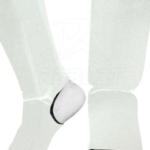 Espinilleras Ligeras de Neopreno Hechas en Pakistán para Práctica y Entrenamiento de Adultos, Protección de Piernas para Gimnasio con Diseño Simple - Product Image 4