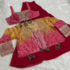 Ensemble Palazzo élégant de Designer Moon Western Wear avec chemisier et Koti avec paillettes de broderie d'impression numérique et travail en miroir - Product Image 5