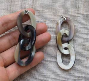 Top qualité corne de buffle couleur claire boucle d'oreille bouclée femme boucle d'oreille corne bijoux boucle d'oreille pour les femmes fête mariage utilisation bas prix - Product Image 3