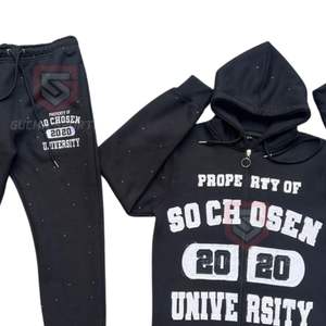 ชุดวอร์มผ้าฟลีซคอตตอนพรีเมียมหนัก 400 กรัม สัมผัสนุ่ม พิมพ์ลายพัฟฟ์ พร้อมโลโก้แบรนด์สั่งทำ เสื้อฮู้ดดี้และกางเกงขายาว - Product Image 1