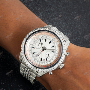 Montre de luxe en diamant Moissanite entièrement glacée avec des pierres scintillantes, en acier inoxydable de qualité supérieure et pièce de mode intemporelle unisexe - Product Image 4
