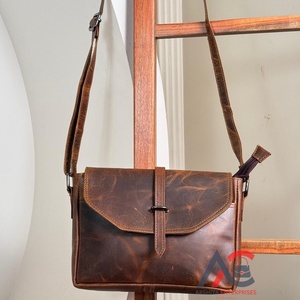 Luxury Unique Design Travel Shoulder <b>Bag</b> Genuine Crunch Leather Fashionable Messenger <b>Bag</b> Designer <b>Small</b> Crossbody <b>Bag</b> <b>for</b> <b>Men</b> - Product Image 1