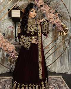 Robe afghane vintage pour femmes de la meilleure qualité, respirante, fabriquée au Pakistan, 100% polyester, broderie, volants, appliques, mariage, fête - Product Image 3