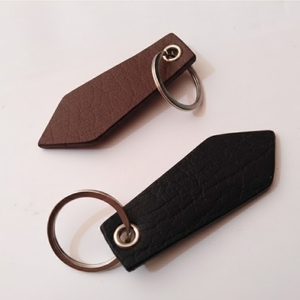 Llavero de Cuero Resistente con Anillo Metálico, Diseño Elegante, Apto para Uso Diario y Profesional - Product Image 3