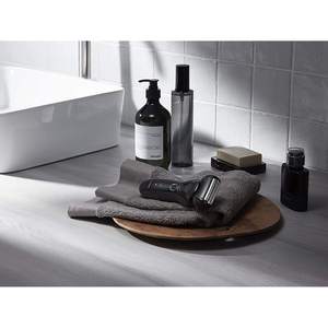 Afeitadora Eléctrica Recargable para Hombre, Uso en Seco y Húmedo, con 3 Cuchillas, Resistente al Agua IPX7, Afeitadora Rotatoria de Láminas para Uso Corporal y en Autocaravanas - Product Image 1