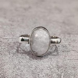 Anillo de Mujer con Piedra Lunar Arcoíris Natural, Piedra de Nacimiento de Junio, Joyería Bohemia Hecha a Mano, Anillo de Plata de Ley 925 - Product Image 1