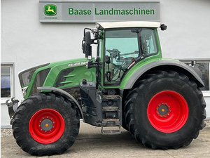 Tractor Fendt 824 Vario ProfiPlus - Product Image 4