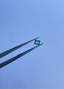 ลูกปัดมรกตธรรมชาติคุณภาพสูงสำหรับทำสร้อยข้อมือ สร้อยคอ สายคาดเอว เครื่องประดับ ผลิตในอินเดีย ราคาสมเหตุสมผล - Product Image 4