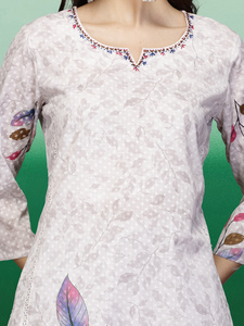 Conjuntos de Kurti y Palazzo para Mujer, Rama Kurtis, Algodón Puro, Bordado Étnico, Corte Recto, Ajuste Regular, Última Moda de Verano, Casual de Oficina - Product Image 3