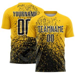 Uniforme de football d'équipe personnalisé, jersey à manches courtes en polyester durable et short, tenue de match et d'entraînement - Product Image 2