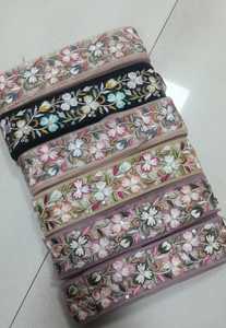 ชุดเดรสสำหรับสุภาพสตรีปักลวดลายเรขาคณิตแบบเลือกได้12สีและสามารถขายต่อได้ในแบบกว้าง1นิ้ว - Product Image 2