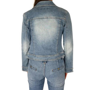 Veste en jean bleu clair sur mesure OEM/ODM pour femmes, qualité supérieure, chaude, confortable pour l'hiver, vestes pour femmes, veste universitaire - Product Image 6
