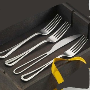 ชุดเครื่องใช้บนโต๊ะอาหารสแตนเลสสีเงินดีไซน์ใหม่ชุดเครื่องใช้บนโต๊ะอาหารหรูหรารูปลักษณ์หรูหราสำหรับงานแต่งงานบ้านโรงแรม - Product Image 6