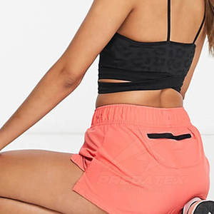 Pantalones cortos de gimnasio de yoga con forma de cuerpo de cintura alta para mujer, nuevo diseño y función transpirable a la venta - Product Image 4