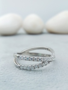 Anillo de diamante de boda de compromiso solitario de lujo personalizado 14K 18K oro 925 Plata VVS Moissanite Corazón de moda 100% fiestas - Product Image 2