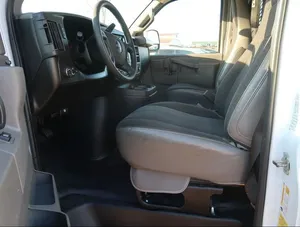 GMC Savanna 2500 Van 2022 - Product Image 4