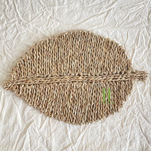 Hot Trend Oval <b>Seagrass</b> Charger Plates Woven <b>Seagrass</b> <b>Placemat</b> OEM Hot Sale <b>Placemat</b> Rattan Charger Plate From Vietnam - Product Image 4