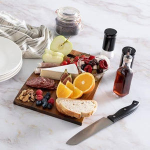 Planche de service à découper en bois d'acacia de luxe poignée découpée forme rectangulaire écologique pour les viandes de charcuterie utilisation en cuisine et cadeaux - Product Image 4