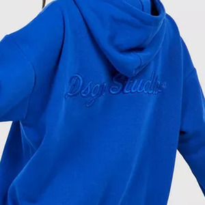 Fabricant pakistanais sweats à capuche brodés pour femmes qualité supérieure meilleur style pull-over sweats à capuche brodés pour femmes à vendre - Product Image 5