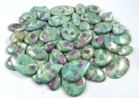 Lot en gros de pierres brutes de fuchsite rubis naturel, cabochons, quartz de guérison, lot de pierres précieuses de créateur mélangées