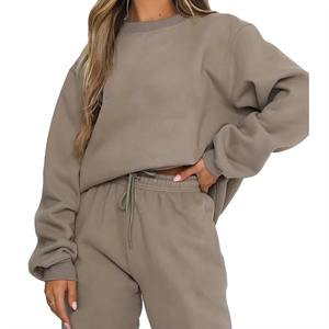 Fabricant sur mesure de survêtements pour femmes, ensembles de 2 pièces, sweat-shirt à capuche court et pantalon de survêtement, jogging court avec poches - Product Image 6