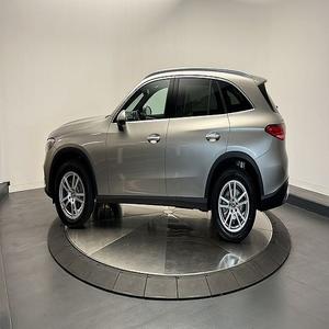 ¡Oferta Imperdible! Mercedes-Benz GLC 300 I4 4MATIC I-4 2.0L AWD Automático 2023 Súper Limpio, Color Plata Metálico Mojave, SUV de Lujo - Product Image 4