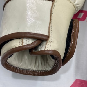 New Design Fairtex High Quality Cream White Muay Thai Boxing <b>Gloves</b> Personalized Logo Sparring Real Cowhide Leather <b>Gloves</b> - Product Image 6