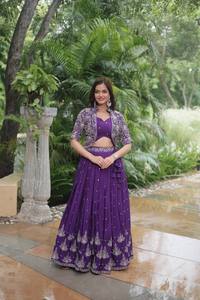 À la mode violet pur Chinnon Lehenga Choli & Koti avec de riches paillettes brodées Work Party Wear Lehenga Choli - Product Image 4