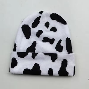 Bonnet d'hiver en tricot jacquard de haute qualité pour femmes, avec revers, impression personnalisée et logo brodé - Product Image 2