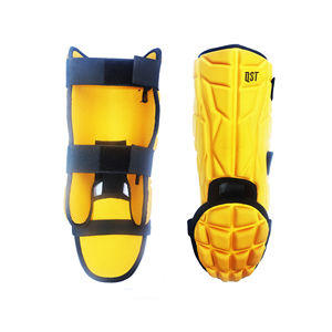 สนับแข้งมวยแบบมืออาชีพ QST รุ่นขายดีที่สุด ผลิตตามสั่ง วัสดุพลาสติก ระบายอากาศได้ดี ปิดด้วยแถบตีนตุ๊กแก สำหรับฝึกซ้อมซอฟต์บอล เบสบอล และผู้ตีลูก - Product Image 1